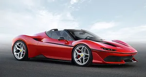 Ferrari ödülleri topladı