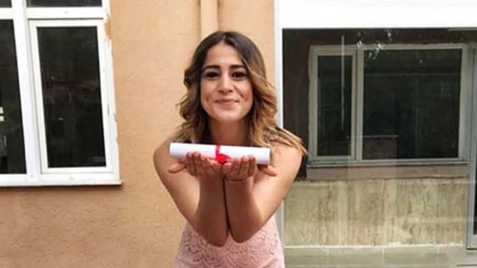 Ambulansa yol vermek istedi, sonrası korkunç!