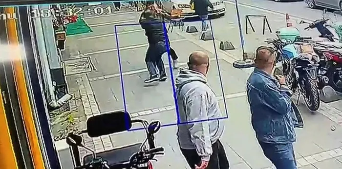 1715949685220.jpeg Tokat'ta sokak ortasında keserli vahşet! Kafa göz daldı - 2
