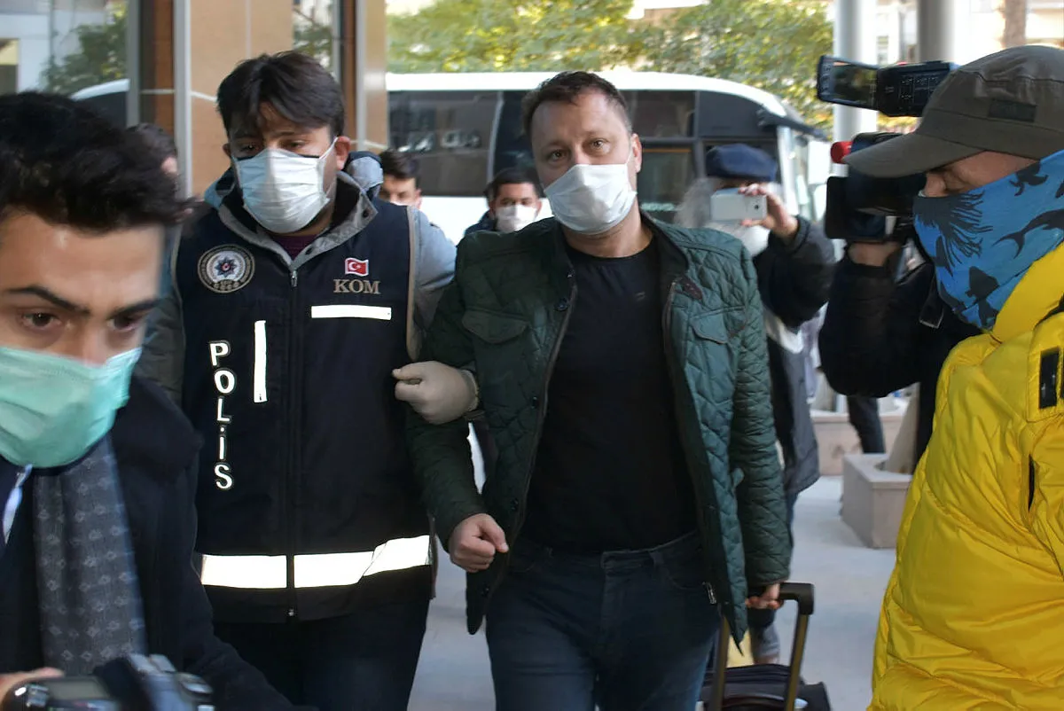 Son dakika: CHP'li Menemen Belediyesi'ne dev operasyon! Belediye Başkanı Serdar Aksoy tutuklandı