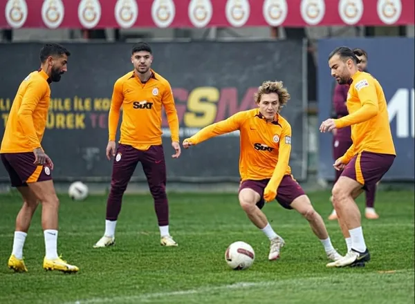 galatasaray-kritik-kasimpasa-macina-hazir-son-antrenman-tamamlandi-1710623756612.jpg Galatasaray kritik Kasımpaşa maçına hazır! Son antrenman tamamlandı - 1