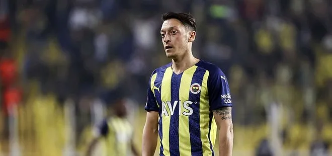 Fenerbahçe’de Mesut Özil’den takım arkadaşlarına dikkat çeken uyarı