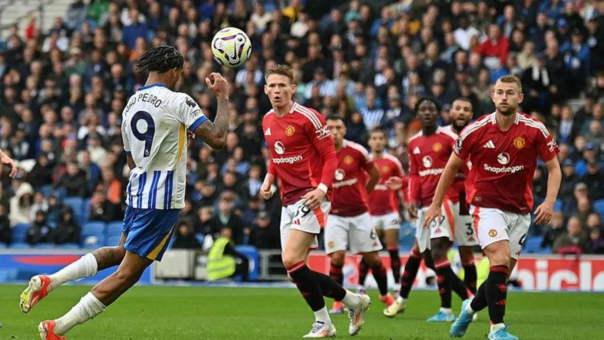 Brighton Manchester United'ı 2-1 yendi!