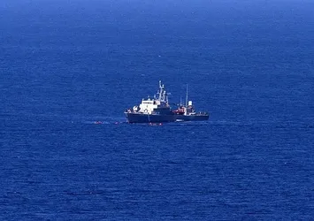 Midilli'de göçmen botu battı: 4 ölü