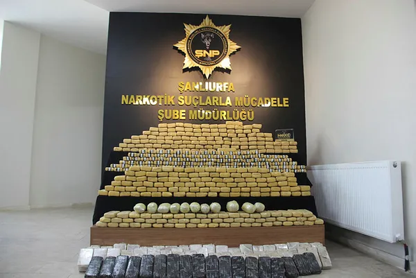 Şanlıurfa'da zehir tacirlerine dev operasyon! 275 kilogram yakalandı - 2
