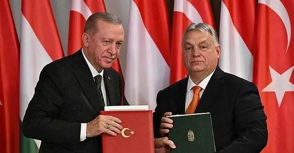 Başkan Erdoğan’dan Macaristan Başbakanı Orban’a özel plakalı Togg! İki ülke arasında çok sayıda anlaşma imzalandı