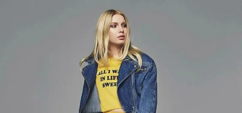 Aleyna Tilki ilk kez sevgilisi ile birlikte fotoğraf paylaştı!