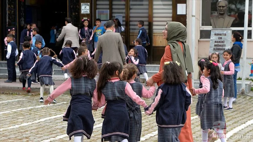 Milli Eğitim duyurdu! Kasım ara tatili ne zaman? 2025-2026 eğitim yılı tatil tarihleri 4