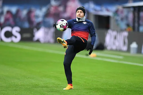 1688834003779.jpg Galatasaray Angelino ile anlaştı! İtalyan medyasında bomba iddia! Sol bek sorunu çözülüyor...