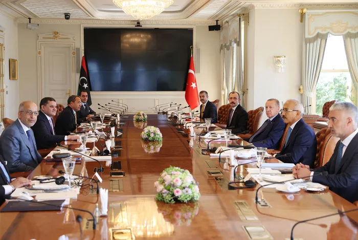 Son dakika: Başkan Erdoğan Irak Dışişleri Bakanı Fuat Hüseyin'i kabul etti - 3