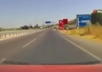 Alaşehir'deki ambulans kazası görüntülendi