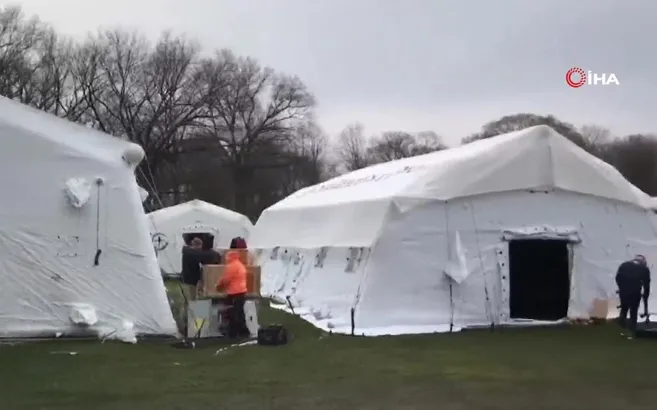 ABD’deki dünyaca ünlü Central Park’ta koronavirüs nedeniyle hastane kuruldu |Video