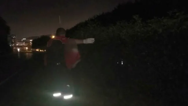 İstanbul'un göbeğinde tecavüz girişimi dehşeti - 1