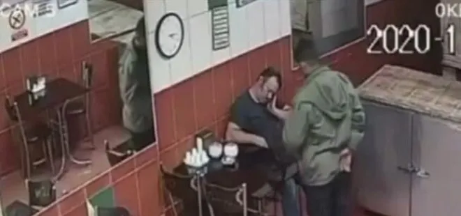 İzmir'de uyuyakalan pastanecinin telefonunun çalındığı anlar kameraya yansıdı