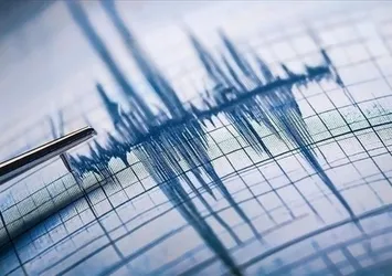 Endonezya'da 6,5 büyüklüğünde deprem