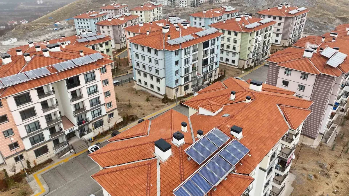 Malatya Gelinciktepe’de hak sahipleri yeni yuvalarına kavuşuyor! Bakan Kurum: Sevincimiz katlanıyor