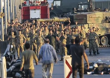 CIA'den darbe itirafı