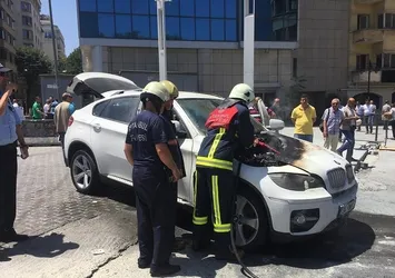 Lüks araç garip bir şekilde yandı