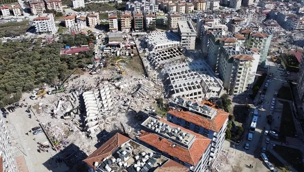 Diyarbakırlı depremzededen HDP’li Garo Paylan’a veryansın: Sen Diyarbakır’ın çöpü olamazsın