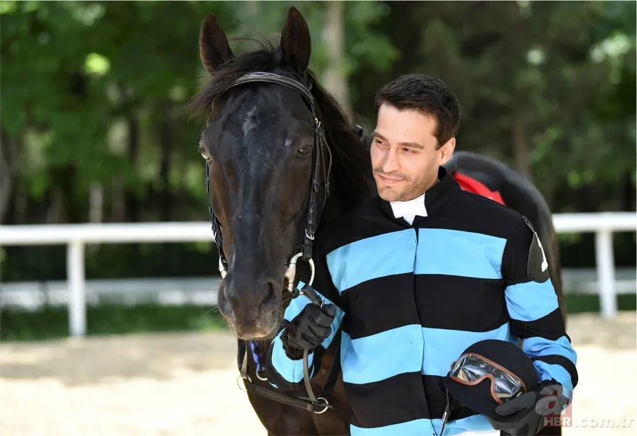 Bizim için şampiyon filminde Halis Karataş'a hayat veren Ekin Koç bakın kim çıktı 6