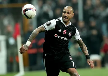 Beşiktaş'a Quaresma'dan kötü haber