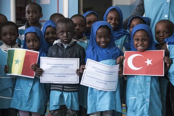 senegalli-stk-cumhurbaskani-erdogani-yilin-kisisi-secti-1608326707899.jpg Yılın kişisi: Başkan Recep Tayyip Erdoğan! - 1