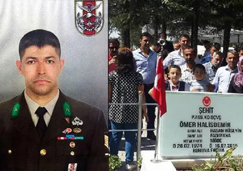 Kahraman askerin mezarını 500 bin kişi ziyaret etti