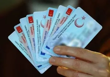 Ehliyetlerde yeni dönem! Ehliyeti eski olanlar dikkat! Son tarih açıklandı | Yeni ehliyet ve çipli kimlik kartı ile ilgili flaş gelişme!