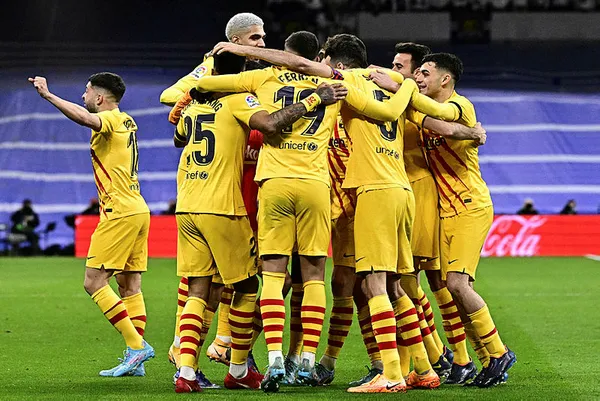 canli-i-real-madrid-barcelona-canli-skor-el-clasicoda-tarihi-skor-1647813498121.jpg Real Madrid paramBarça! El Clasico'da tarihi skor! Real Madrid 0-4 Barcelona (MAÇ SONUCU-ÖZET) - 1