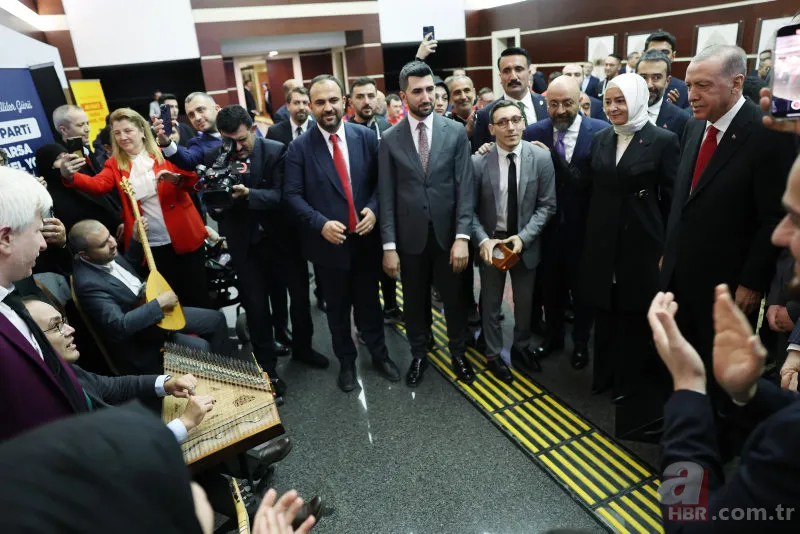 Başkan Recep Tayyip Erdoğan AK Parti genel merkezinde engelli sporcularla bir araya geldi 3