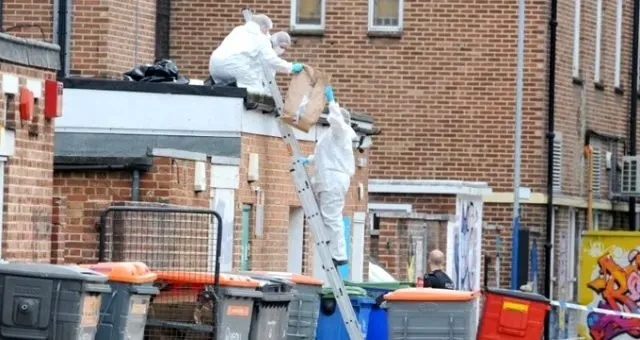 İngiliz oyuncunun cesedi alışveriş merkezinin çatısında bulundu