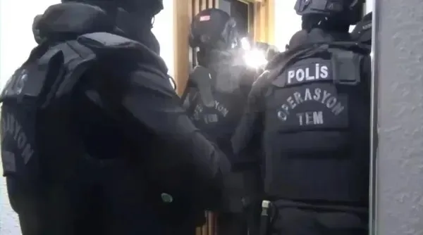 mitten-mossada-buyuk-darbe-13-yillik-casusluk-agi-cokertildi-1770671735895.jpeg MİT’ten Mossad’a büyük darbe! 13 yıllık casusluk ağı çökertildi - 2