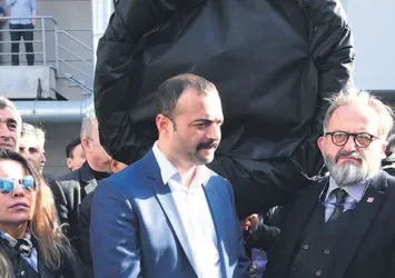 CHP’li İlçe Başkanı'ndan sanatçılara ağır hakaretler