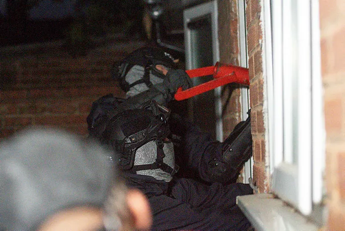 Son dakika: İngiltere’de büyük operasyon: 700’den fazla gözaltı... - 4