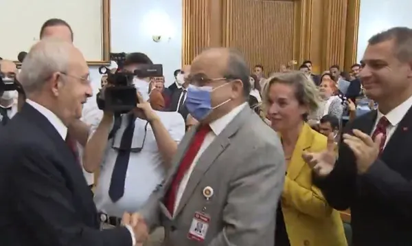 CHP Genel Başkanı Kemal Kılıçdaroğlu neden ben adayım diyemiyor? İşte masadaki HDP-İYİ Parti çıkmazı