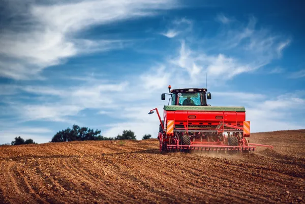 Ekilmeyen tek karış arazi kalmayacak! Atıl arazilerde ürün yetişecek