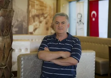 Ahmet Zeki Üçok: Mahkemeye çıkınca AK Partiliyim diyecekler
