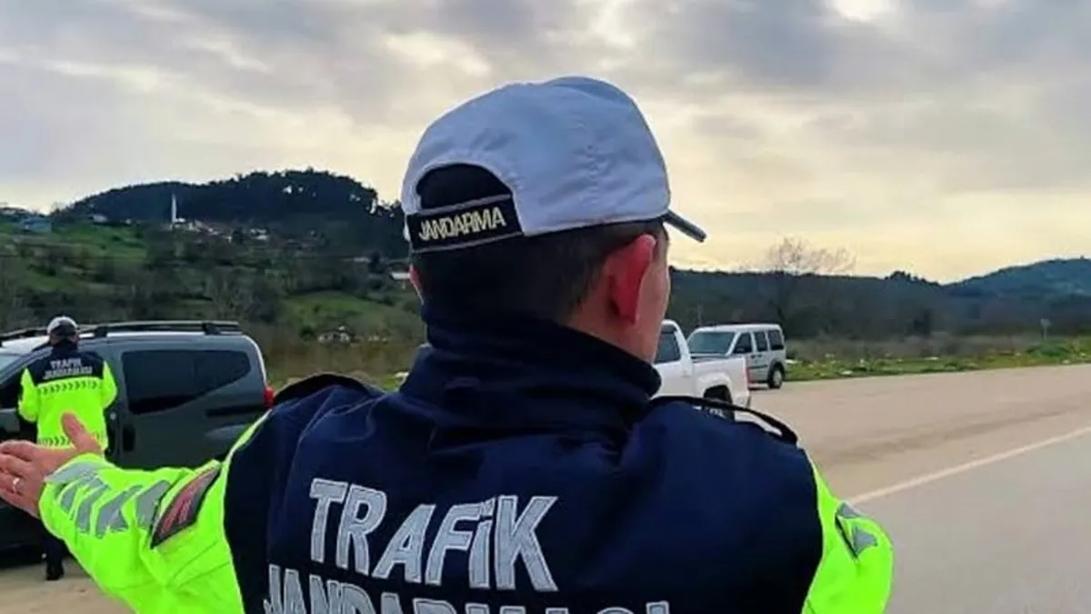Kurallara uymayan sürücüye 202 bin TL ceza