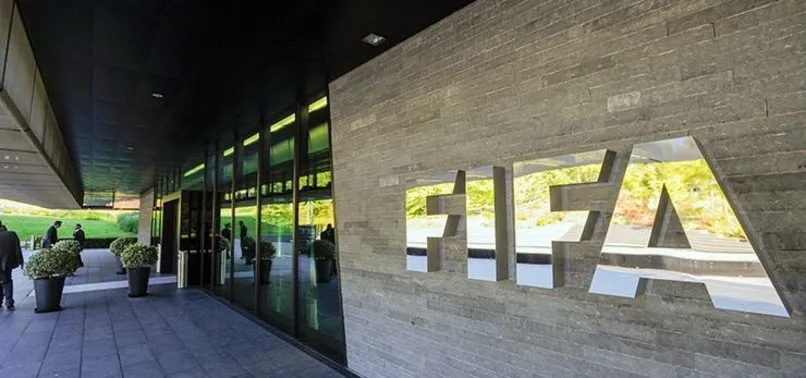 FIFA'dan Fenerbahçe-Galatasaray anketi! Hangi takım daha tutkulu taraftara sahip?