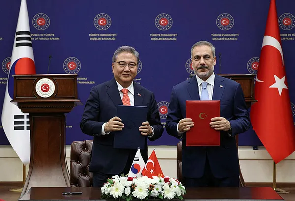 Güney Kore Dışişleri Bakanı Park Jin’den Türkçe mesaj: Bizlerle omuz omuza verip savaştığınızı asla unutmayacağız