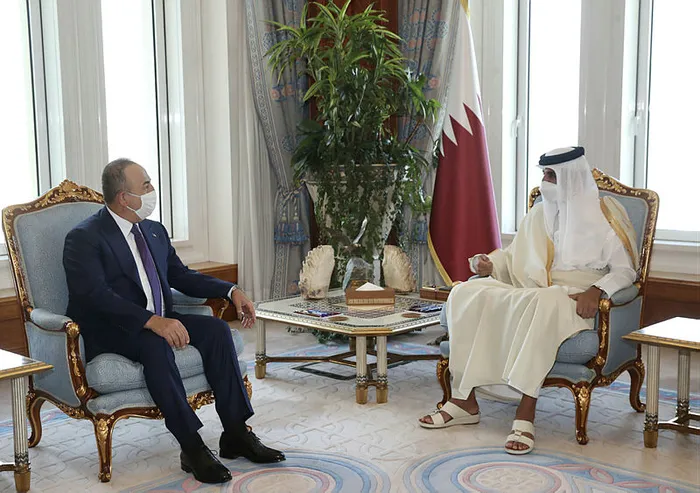 Son dakika: Dışişleri Bakanı Mevlüt Çavuşoğlu, Katar emiri Hamad Al-Thani ile görüştü - 1