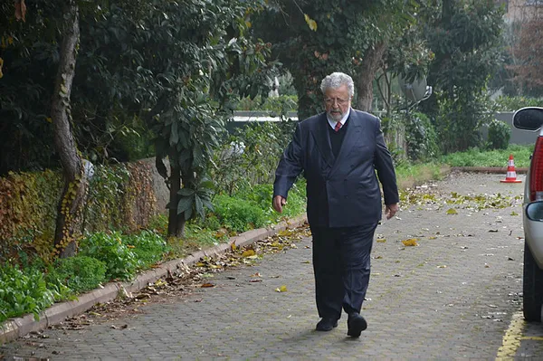 Son dakika: Mahkemeden Metin Akpınar ve Müjdat Gezen hakkında flaş karar