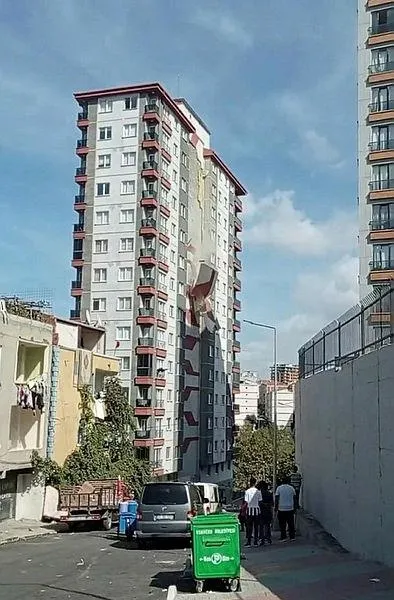 1695736155345.jpeg Esenler'de panik anları! Büyük korku yaşandı! O anlar kamerada - 3