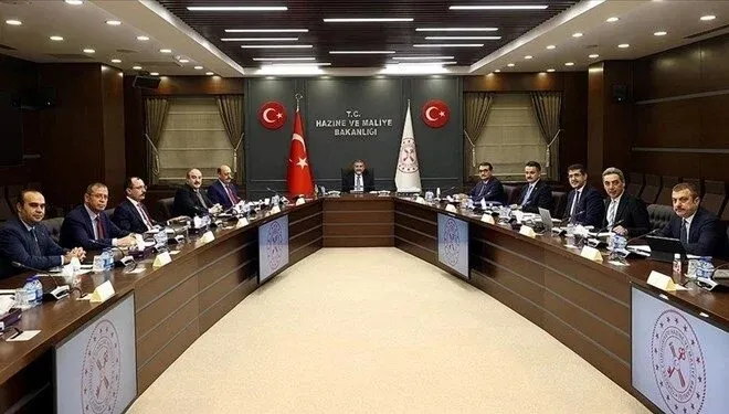 Son dakika: Türkiye'nin gündemi enflasyonla mücadele! Fiyat İstikrarı Komitesi Maliye Bakanı Nureddin Nebati başkanlığında toplandı - 2