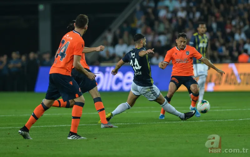 Fenerbahçe, Medipol Başakşehir karşısında son anlarda güldü! Başakşehir: 1 - Fenerbahçe: 2 Maç sonucu 21