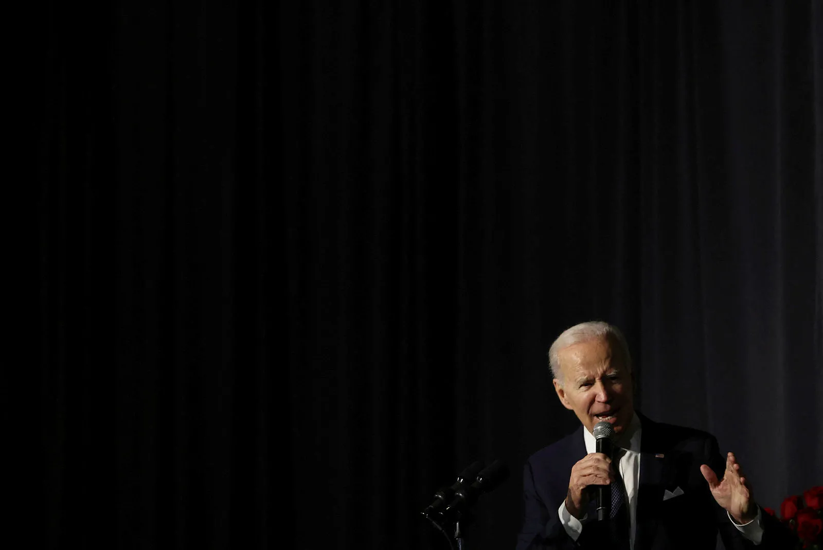 Son dakika: ABD Başkanı Biden'dan yeni gaf! Doğum gününü kutladığı kişinin adını unuttu