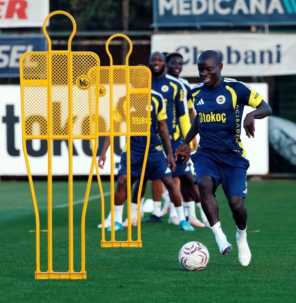 Fenerbahçe-Beşiktaş derbisinde nefesler tutuldu: Muhtemel 11’ler, maç saati ve dev randevunun tüm ayrıntıları - 10