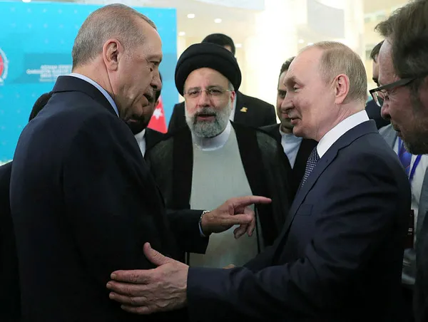 Başkan Erdoğan’ın Tahran’da Putin ve İbrahim Reisi ile yaptığı zirve dünya basınında gündem oldu! Putin Erdoğan’a teşekkür etti