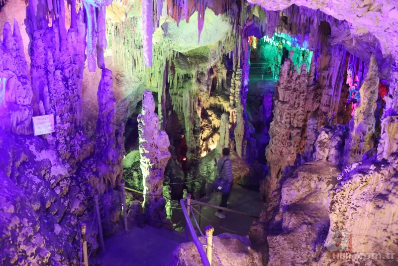 Şifa arayanların vazgeçilmezi: Kel çoban efsanesini duyan geliyor! 15