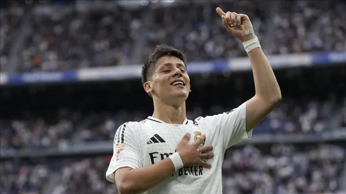 Milli gurur Arda Güler Real Madrid'de ekim ayının futbolcusu seçildi